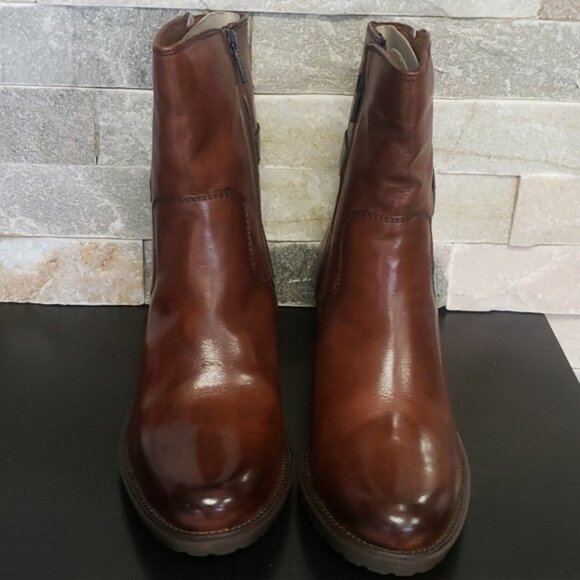 Clarks Women's Maymie Skye Boot (H108-20) - Picture 8 of 9